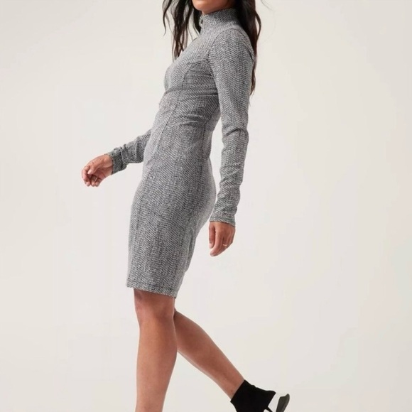 Athleta Delancey Textured Dress Gray, Long-Sleeve Mock Neck, Bodycon, 1/4 Zip, M - Picture 5 of 16